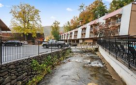 Quality Inn Creekside - Downtown Gatlinburg